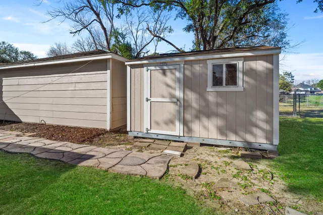 $3,000 | 16022 Crawford Street, Jersey Village, TX 77040