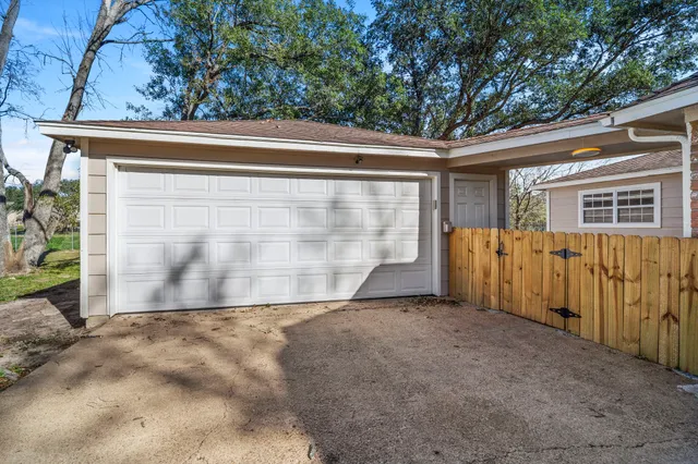 $3,000 | 16022 Crawford Street, Jersey Village, TX 77040