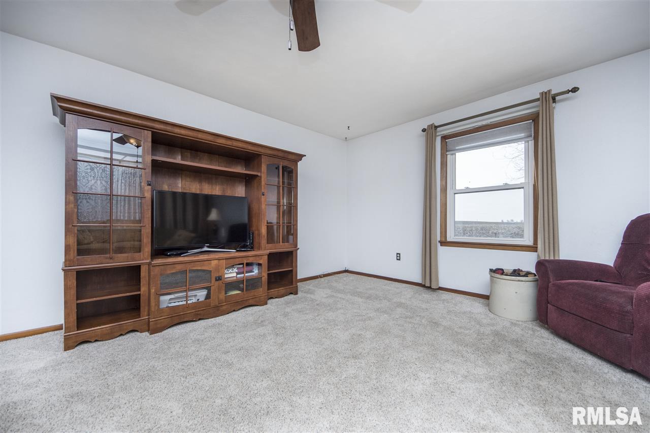 1326 Hickory Point Road Metamora, IL 61548 - Photo 14 of 36