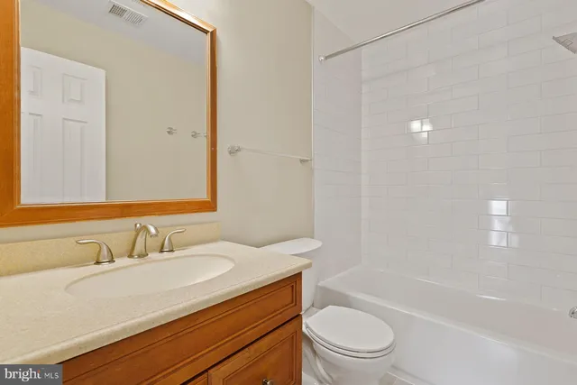 $3,000 | 2384 Branleigh Park Court, Reston, VA 20191