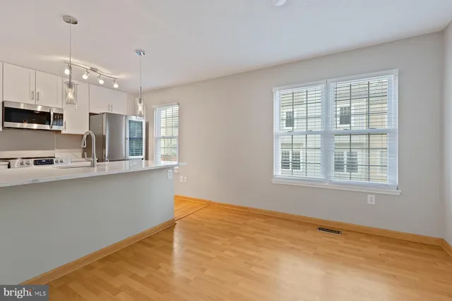 $3,000 | 2384 Branleigh Park Court, Reston, VA 20191