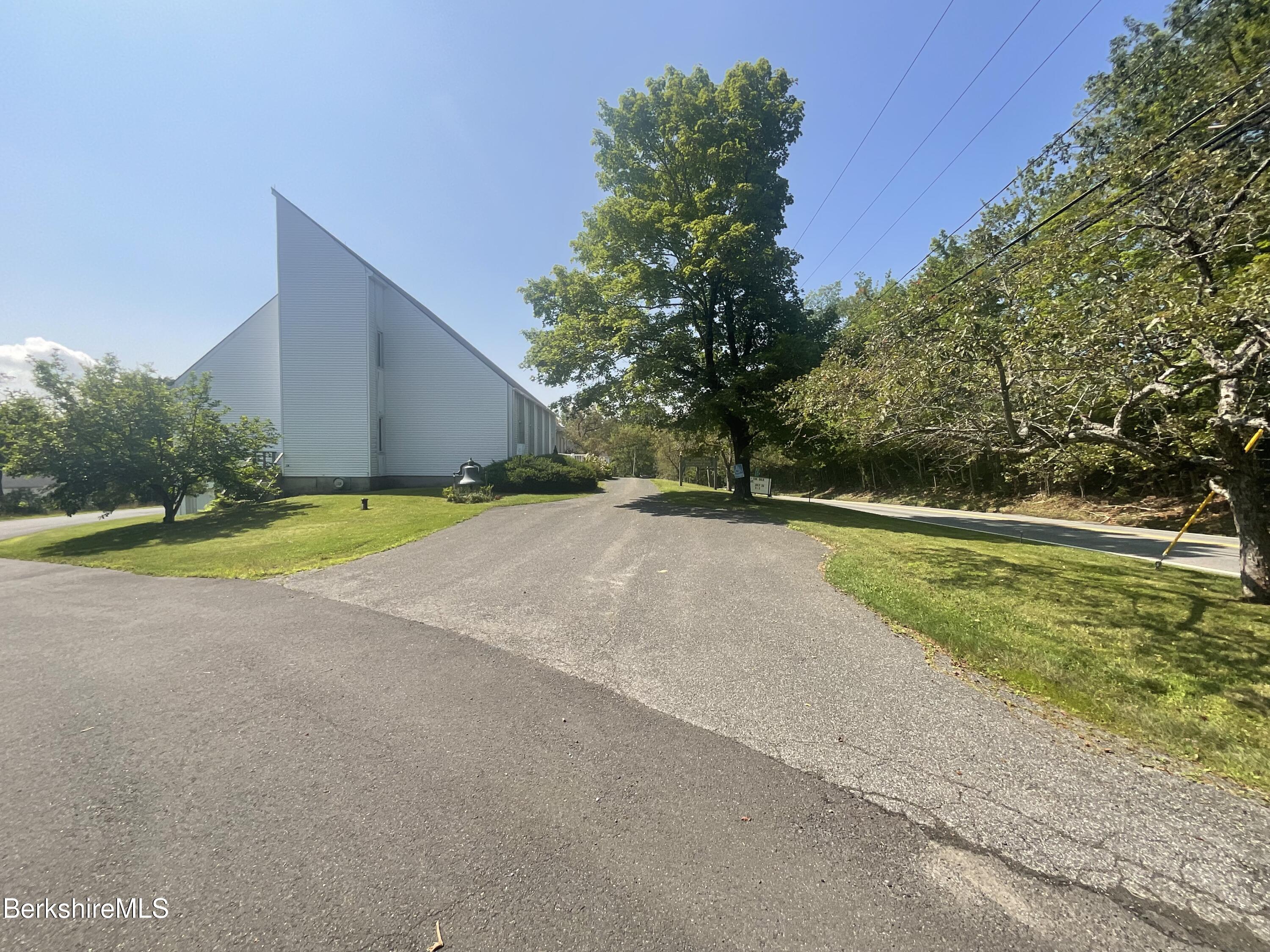 1515 State Road Richmond, MA 01254 - Photo 9 of 44 IMG_1228