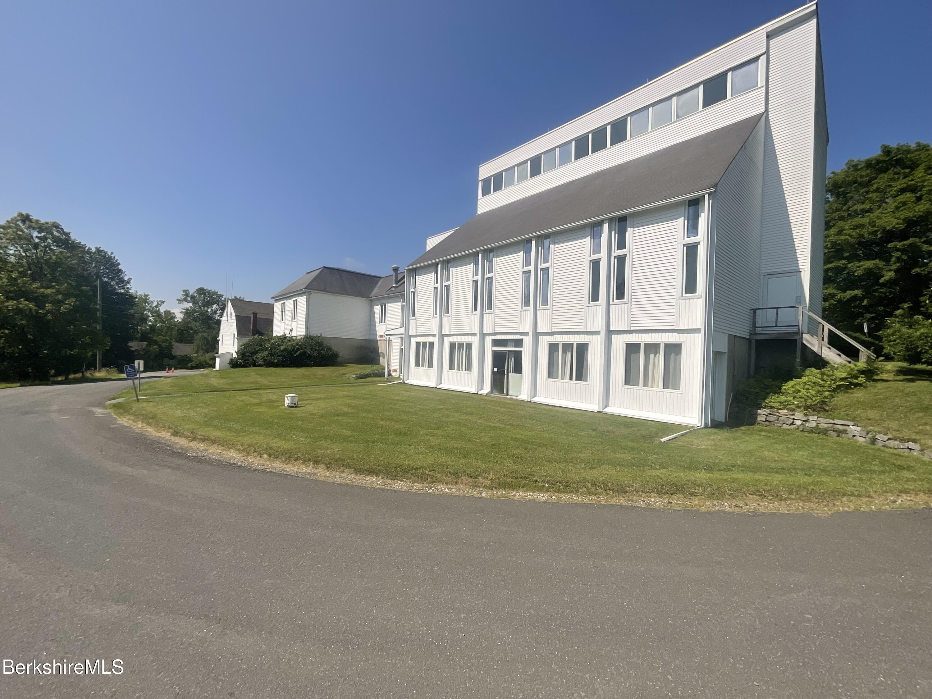 1515 State Road Richmond, MA 01254 - Photo 10 of 44 IMG_1229