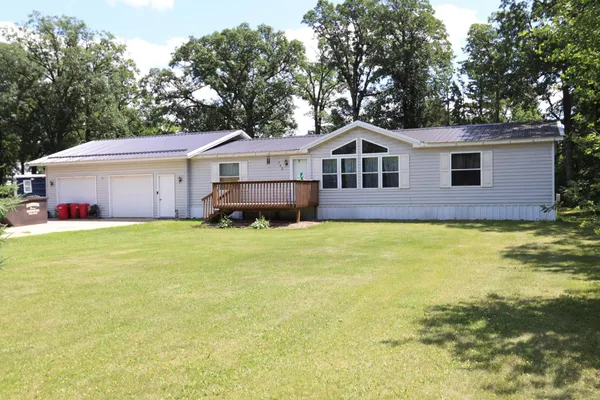 $164,900 | 752 Lenmark Lane, Badger, MN 56714