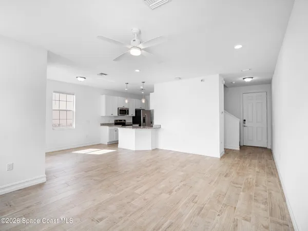 $2,275 | 1455 Isabella Drive, Unit 101, Melbourne, FL 32935