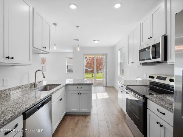 $2,275 | 1455 Isabella Drive, Unit 101, Melbourne, FL 32935