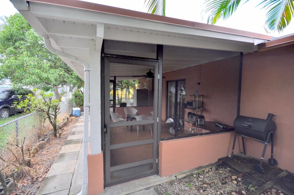 2386 East Dolphin Ridge Road West Palm Beach, FL 33406 - Photo 16 of 17 Patio 2