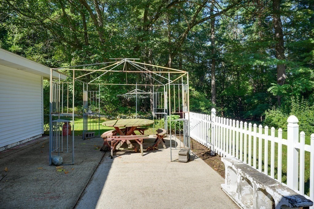 14 Karen Road Framingham, MA 01701 - Photo 28 of 33 Gallery Image 28