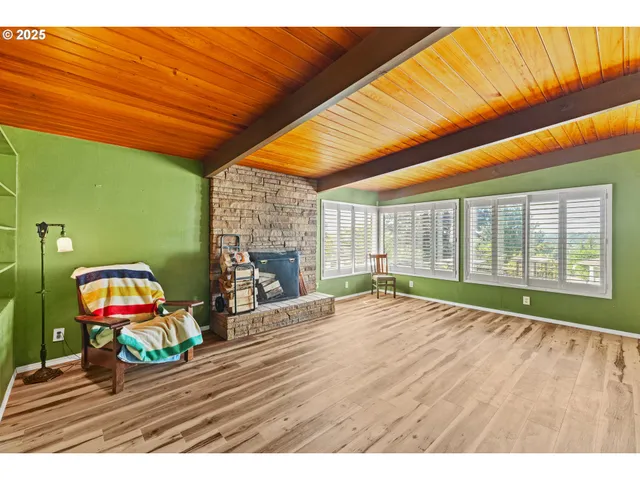 $379,000 | 1159 East 1st Place, Coquille, OR 97423