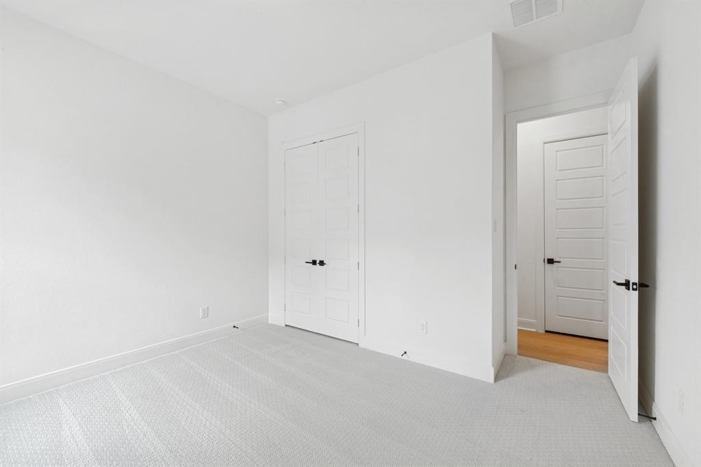 4839 Fuller Court, Unit 701 Irving, TX 75038 - Photo 18 of 37