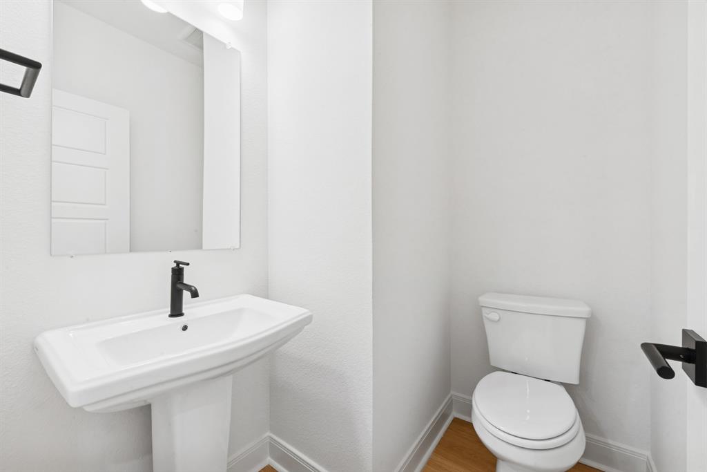 4839 Fuller Court, Unit 701 Irving, TX 75038 - Photo 20 of 37