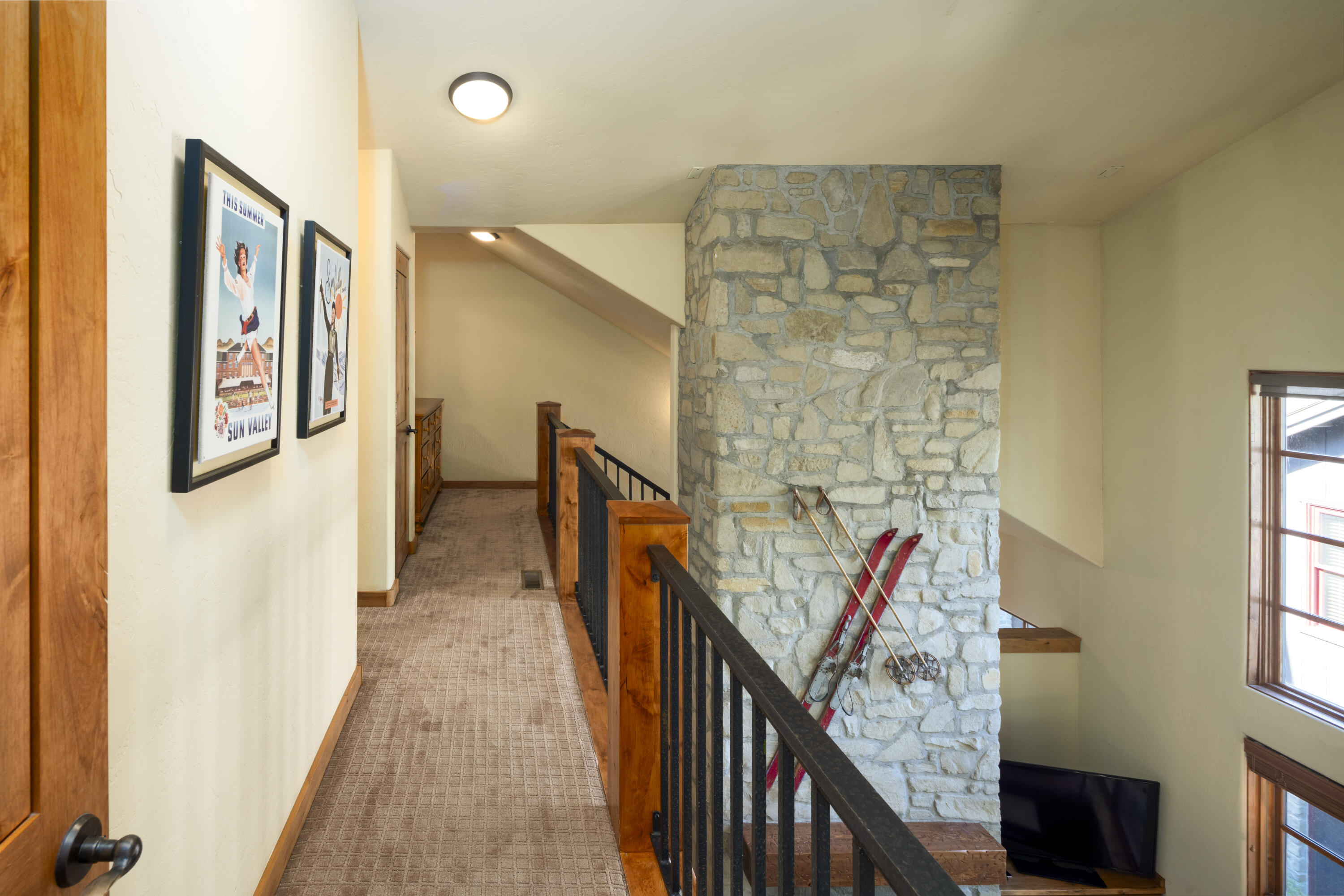 101 Emerald Street, Unit J Ketchum, ID 83340 - Photo 16 of 38 2nd Floor