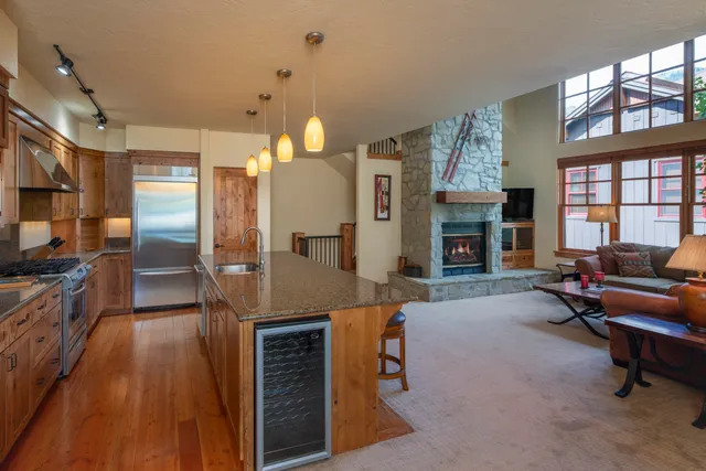 $2,249,000 | 101 Emerald Street, Unit J, Ketchum, ID 83340