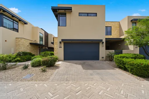 $2,999,900 | 5541 East Stella Lane, Paradise Valley, AZ 85253