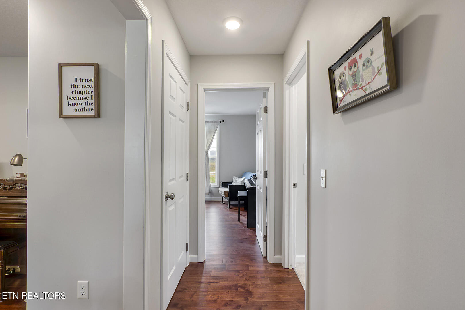 664 Green Ridge Trail Harriman, TN 37748 - Photo 31 of 50 31_GreenRidgeTrail_664_GuestHall01