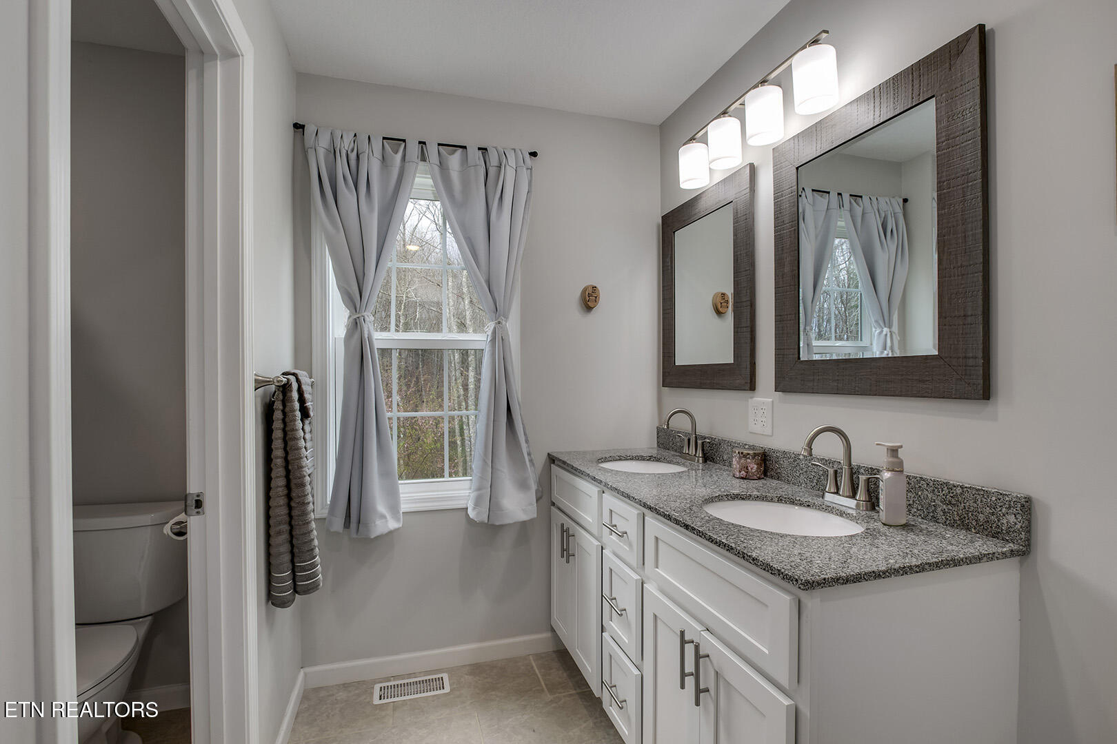 664 Green Ridge Trail Harriman, TN 37748 - Photo 35 of 50 35_GreenRidgeTrail_664_GuestBath01