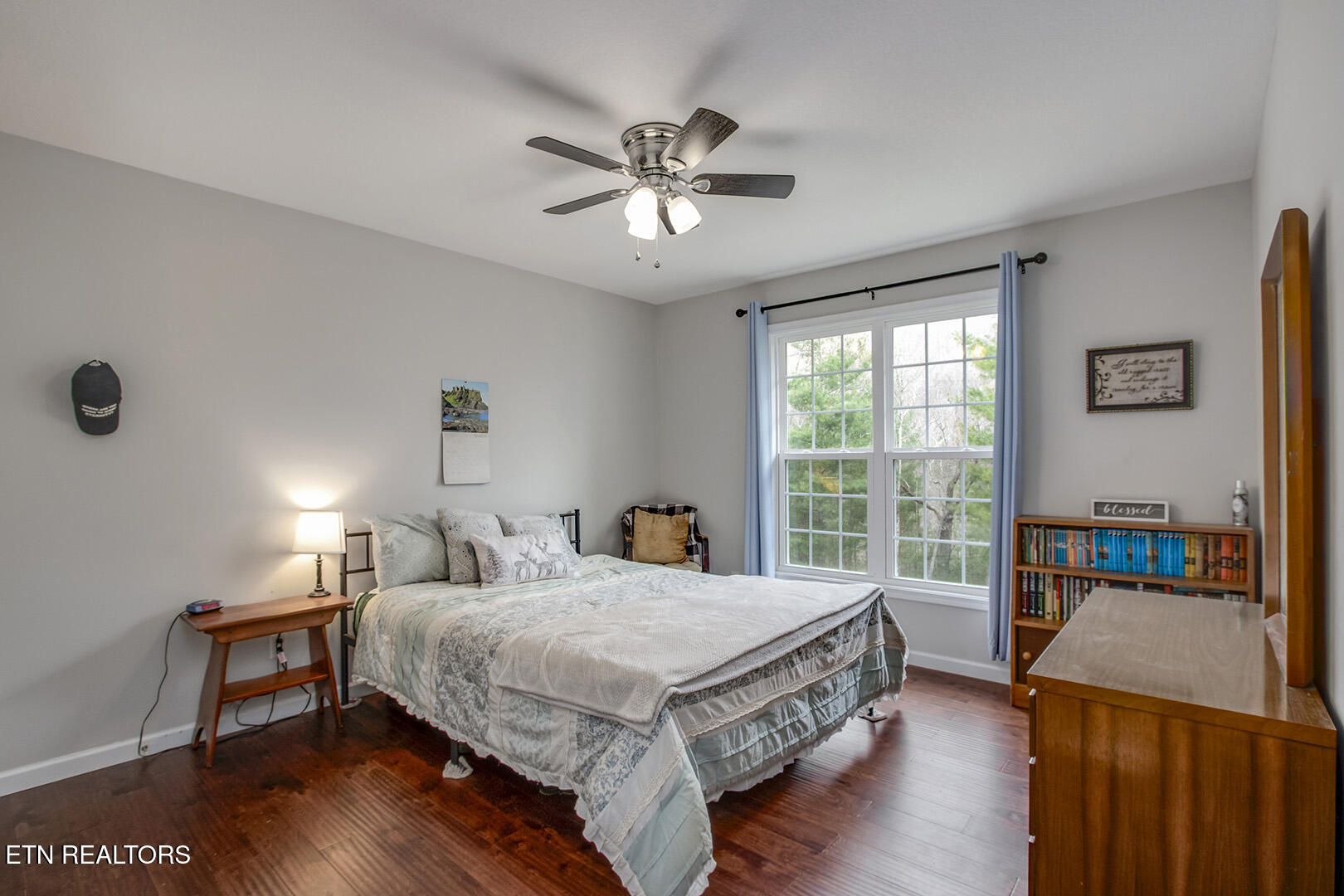 664 Green Ridge Trail Harriman, TN 37748 - Photo 37 of 50 37_GreenRidgeTrail_664_Bedroom3_01