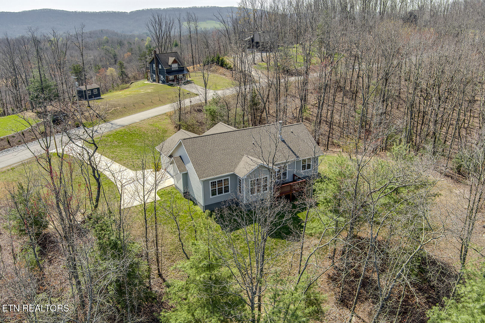 664 Green Ridge Trail Harriman, TN 37748 - Photo 43 of 50 43_GreenRidgeTrail_664_BackRightElevated