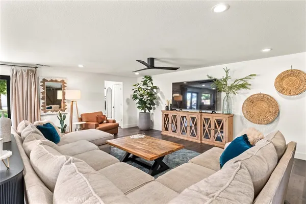 $949,000 | 9156 Holland Avenue, Durham, CA 95938