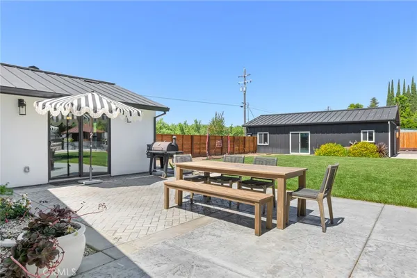 $949,000 | 9156 Holland Avenue, Durham, CA 95938