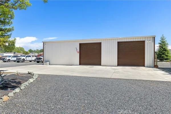 $949,000 | 9156 Holland Avenue, Durham, CA 95938