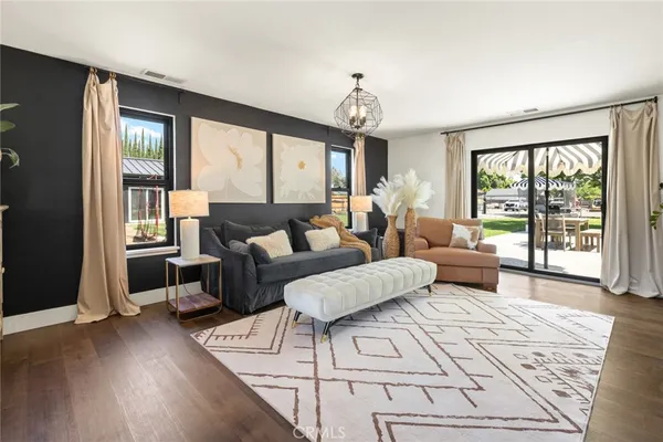 $949,000 | 9156 Holland Avenue, Durham, CA 95938