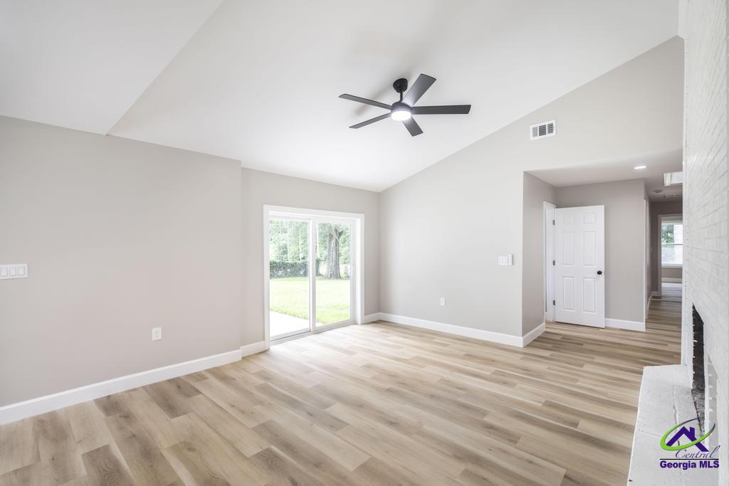 7498 Columbus Road Lizella, GA 31052 - Photo 17 of 41 Gallery Image 17