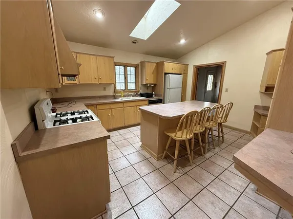 $130,000 | 224 Shade Street, Hooversville, PA 15936