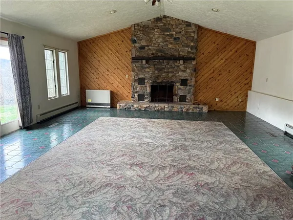 $130,000 | 224 Shade Street, Hooversville, PA 15936