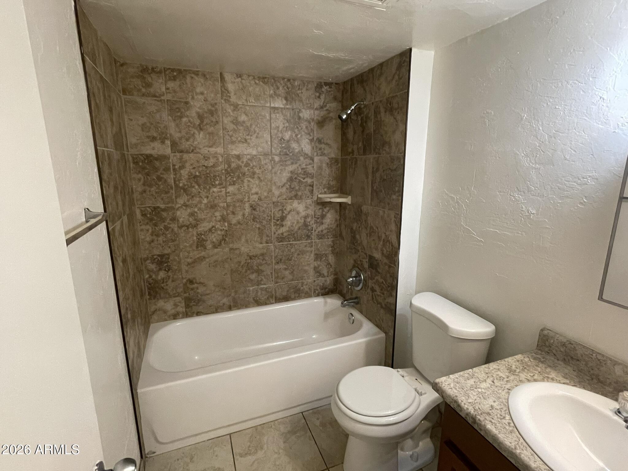 1222 East Mountain View Road, Unit 106 Phoenix, AZ 85020 - Photo 7 of 19 IMG_2850
