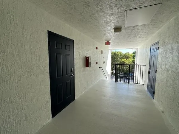 $3,200 | 110 Villa Circle, Unit 110, Boynton Beach, FL 33435