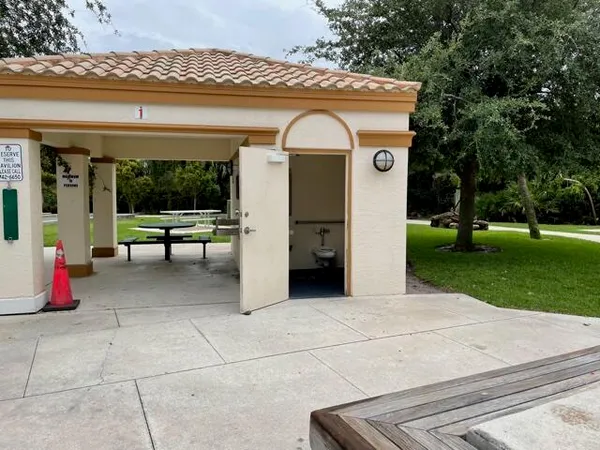 $3,200 | 110 Villa Circle, Unit 110, Boynton Beach, FL 33435
