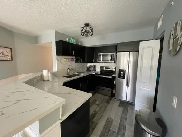 $3,200 | 110 Villa Circle, Unit 110, Boynton Beach, FL 33435