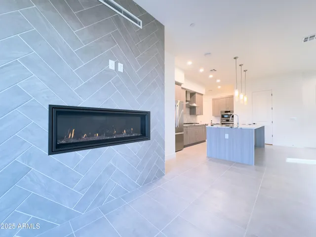 $908,719 | 1 Easy Street, Unit 7, Carefree, AZ 85377