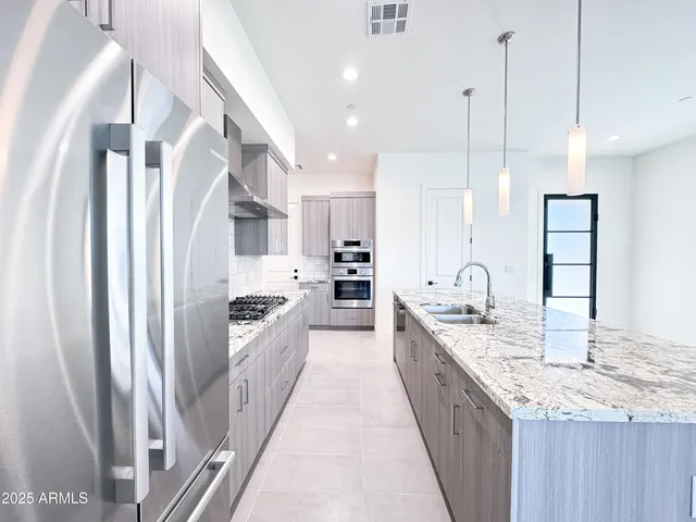 $908,719 | 1 Easy Street, Unit 7, Carefree, AZ 85377