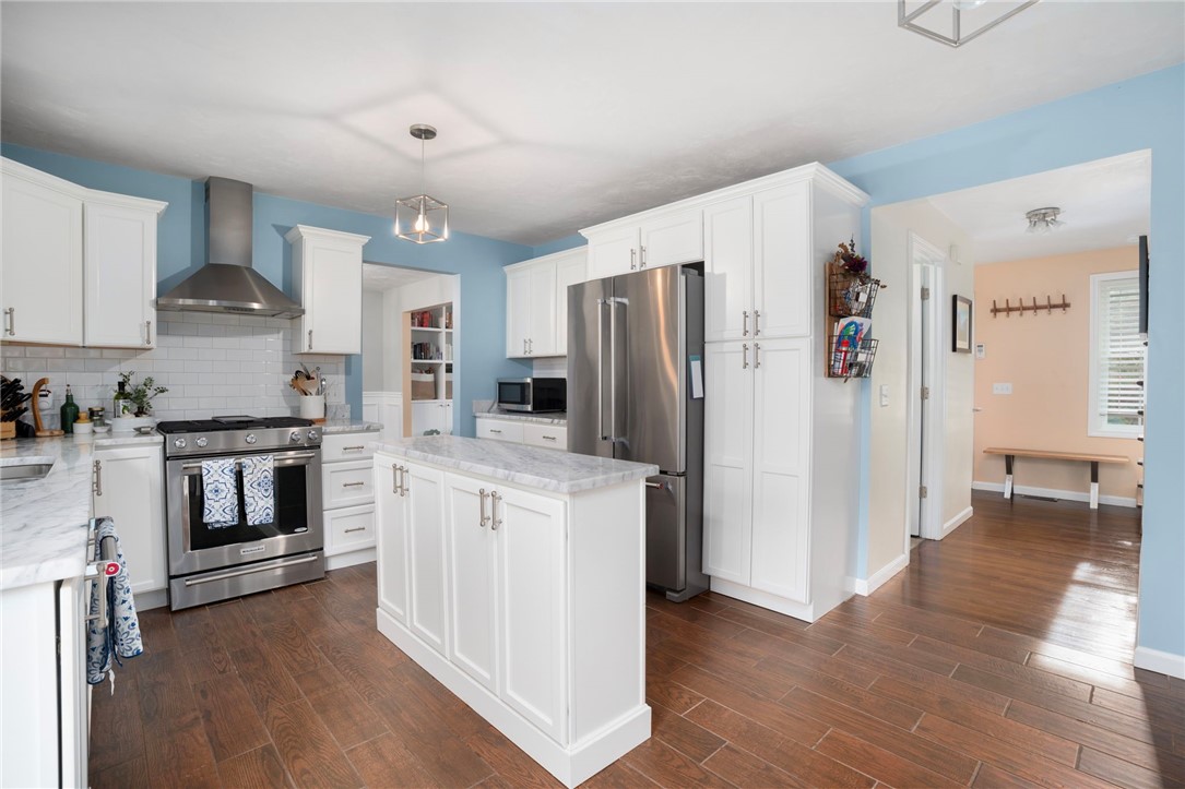 23 Clinton Avenue Scituate, RI 02831 - Photo 21 of 37