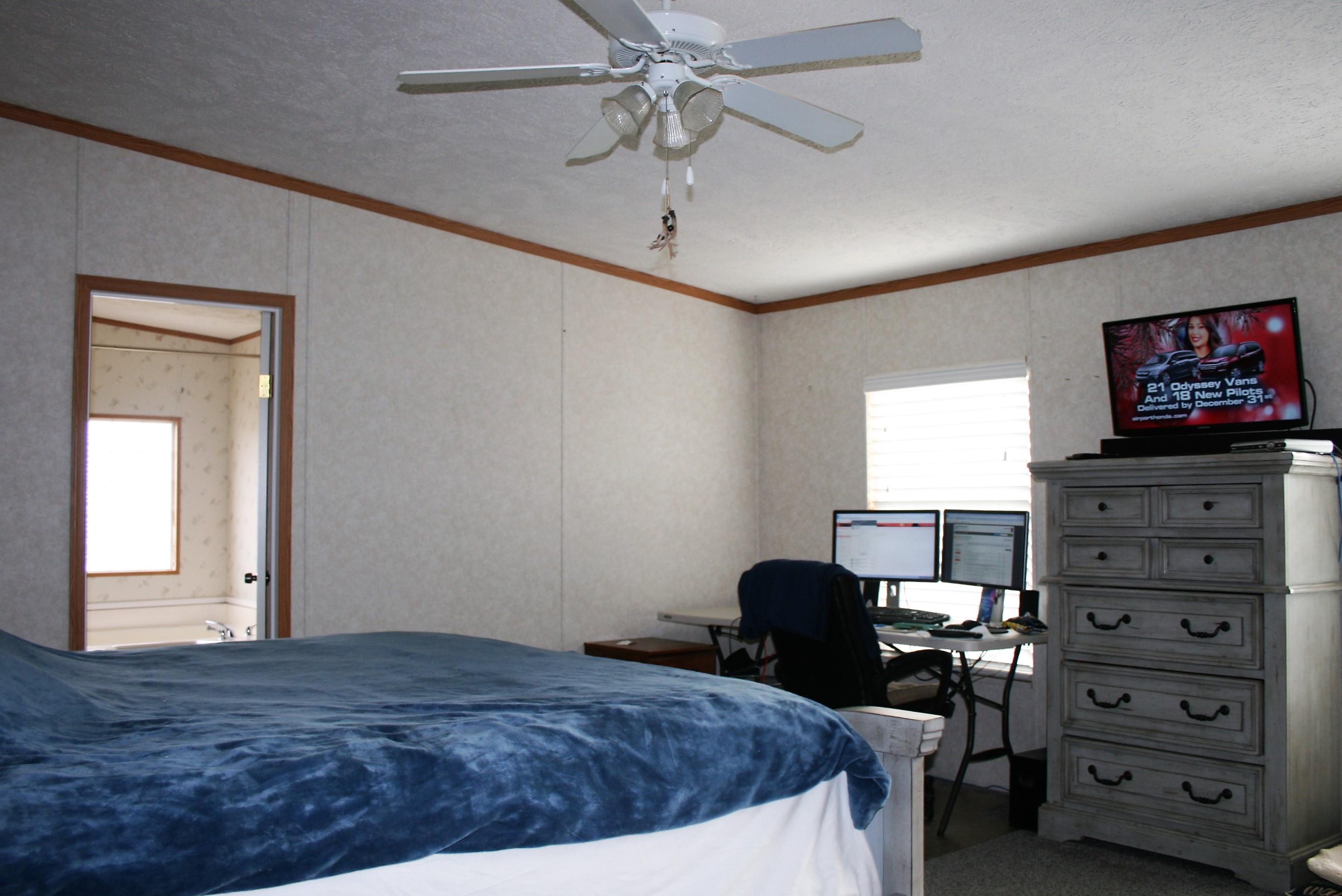8831 Trout Road Mascot, TN 37806 - Photo 16 of 32 Master bedroom