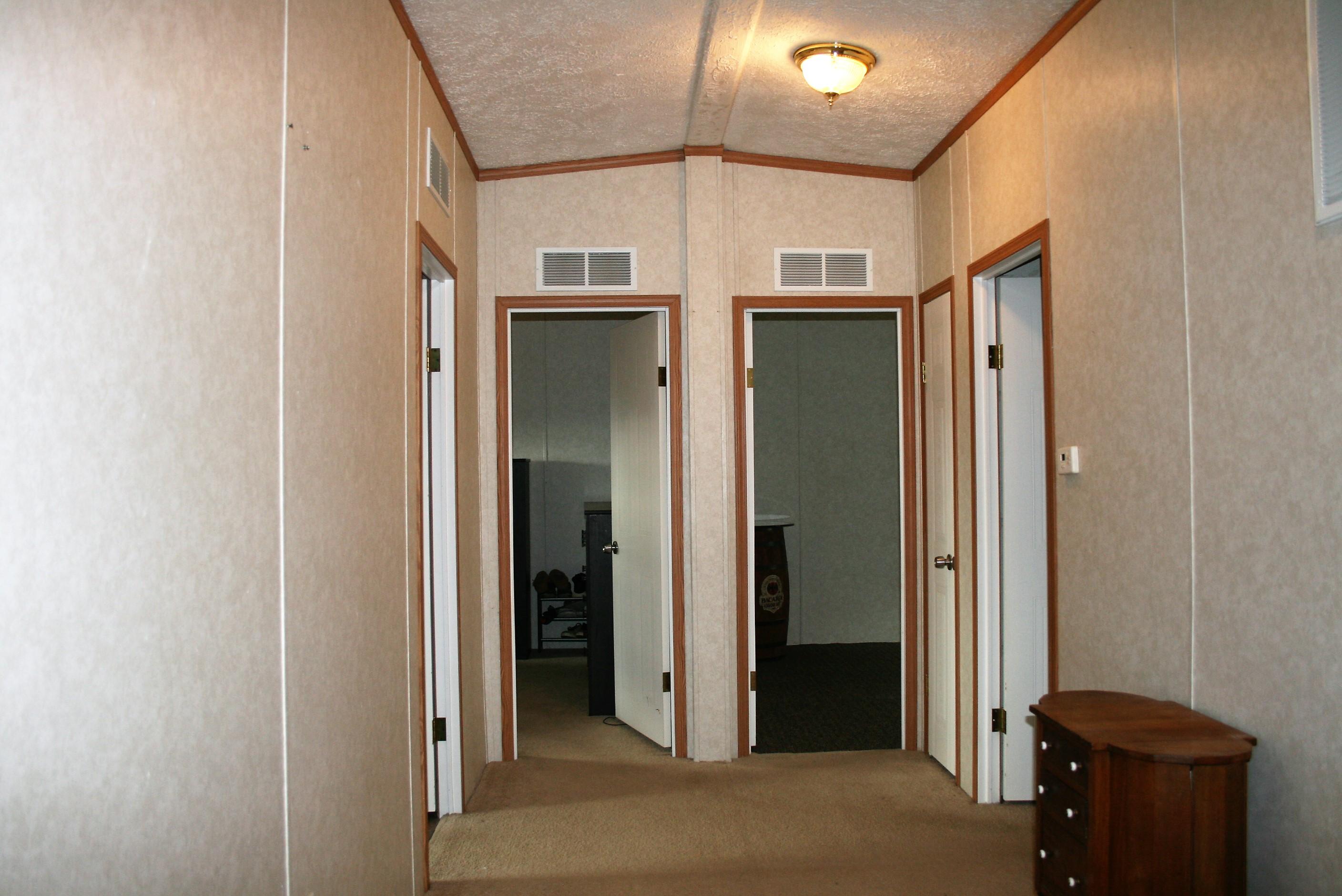 8831 Trout Road Mascot, TN 37806 - Photo 23 of 32 Hallway