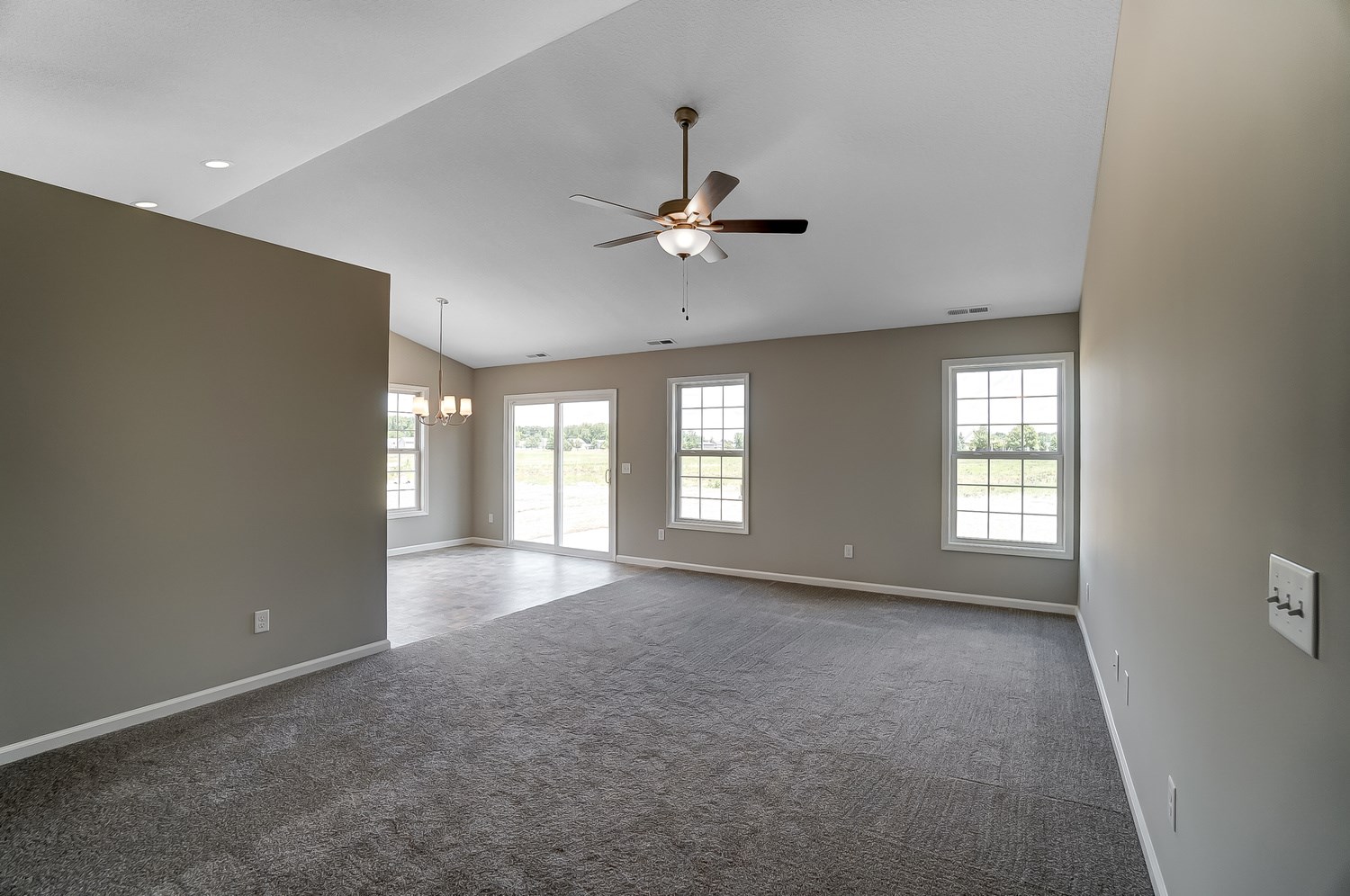 12004 Bozzio Road Fort Wayne, IN 46818 - Photo 9 of 36