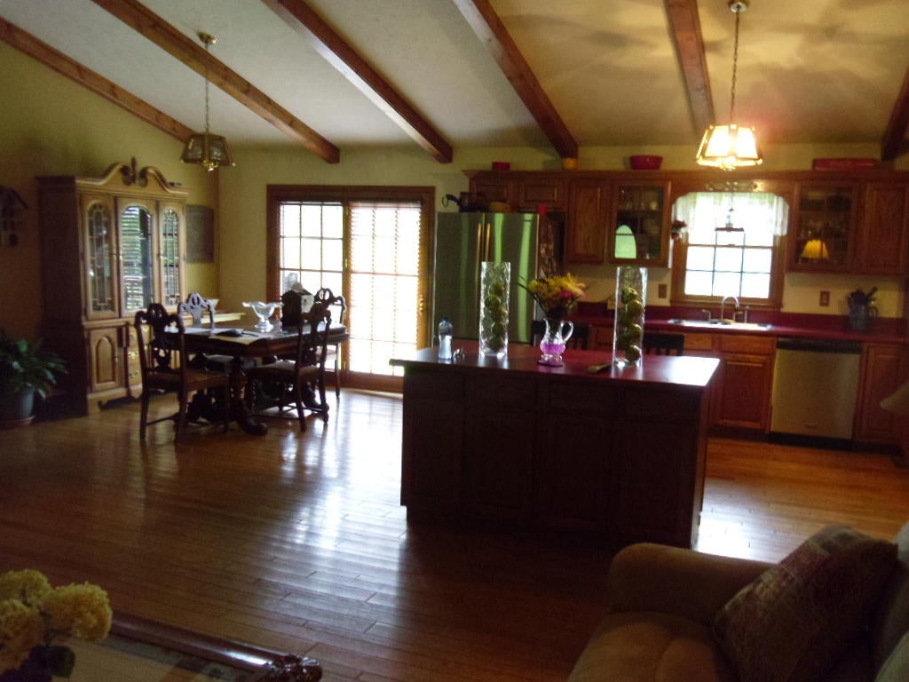 1475 Leonard Long Road Renick, WV 24966 - Photo 19 of 37 Gallery Image 19