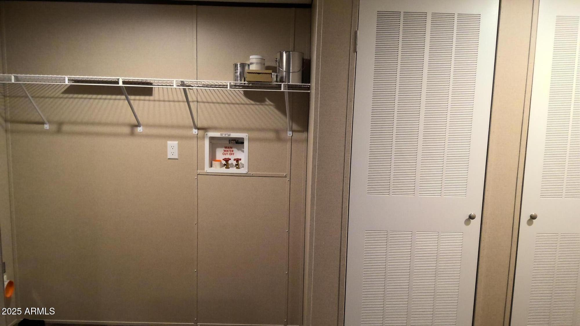 51603 West Pony Road Maricopa, AZ 85139 - Photo 20 of 36 a close view of a closet