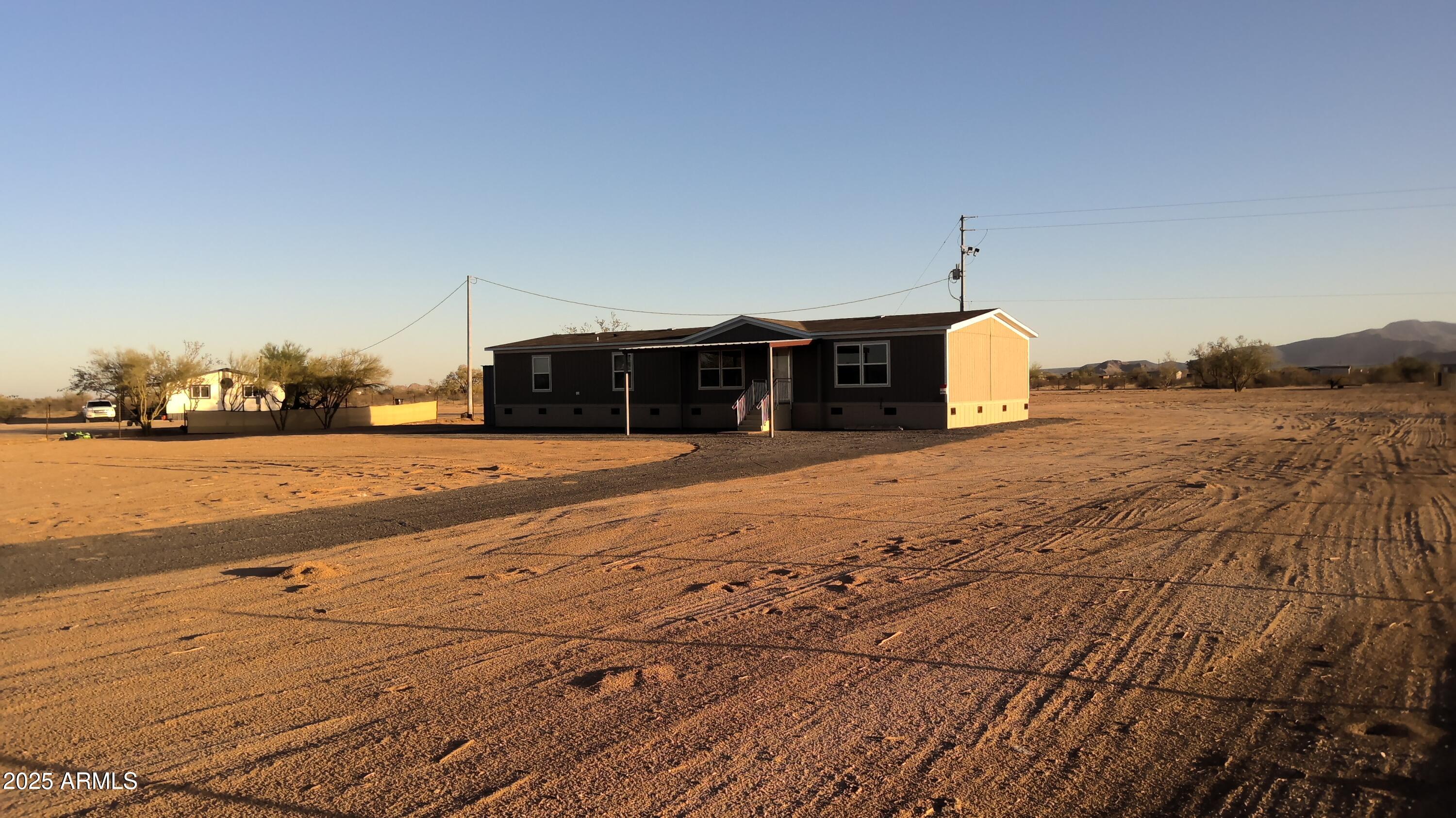 51603 West Pony Road Maricopa, AZ 85139 - Photo 4 of 36 a view of a terrace