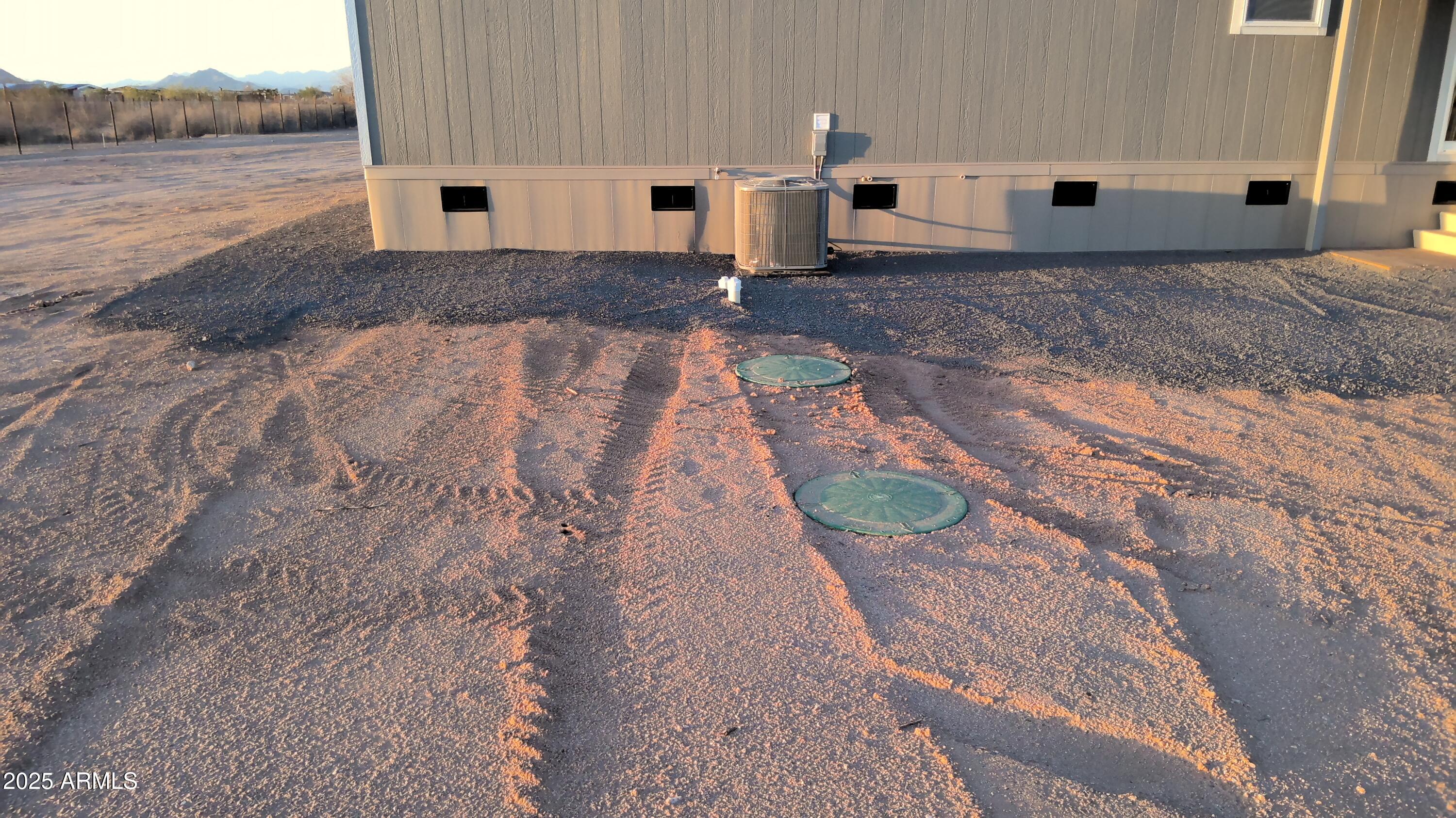51603 West Pony Road Maricopa, AZ 85139 - Photo 8 of 36 a view of a backyard of the house