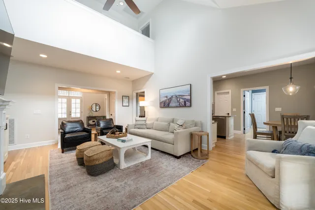 $1,050,000 | 1408 Halcyon Lane, Wilmington, NC 28411