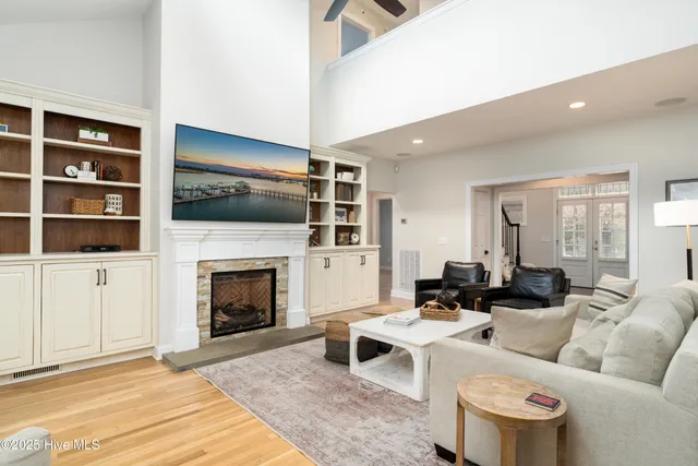 $1,050,000 | 1408 Halcyon Lane, Wilmington, NC 28411