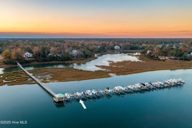 $1,050,000 | 1408 Halcyon Lane, Wilmington, NC 28411