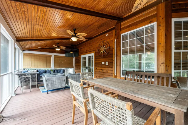 $1,050,000 | 1408 Halcyon Lane, Wilmington, NC 28411