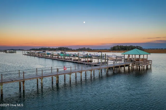 $1,050,000 | 1408 Halcyon Lane, Wilmington, NC 28411