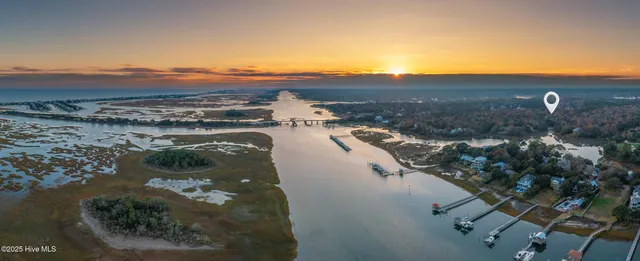 $1,050,000 | 1408 Halcyon Lane, Wilmington, NC 28411