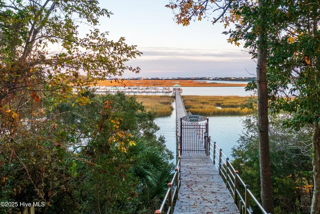 $1,050,000 | 1408 Halcyon Lane, Wilmington, NC 28411